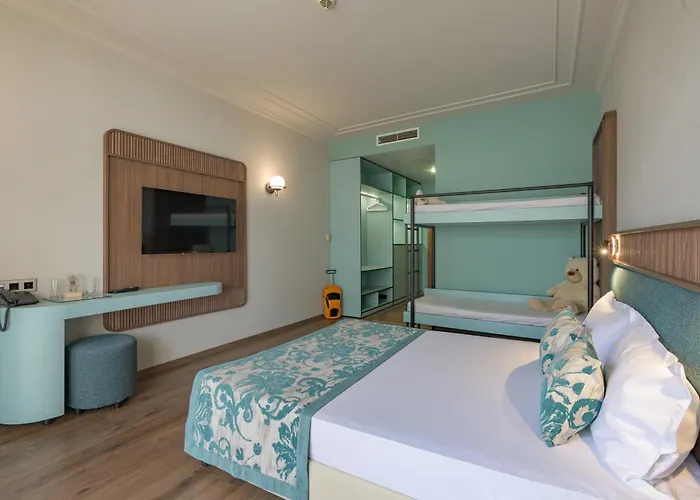 Kristal Hotel